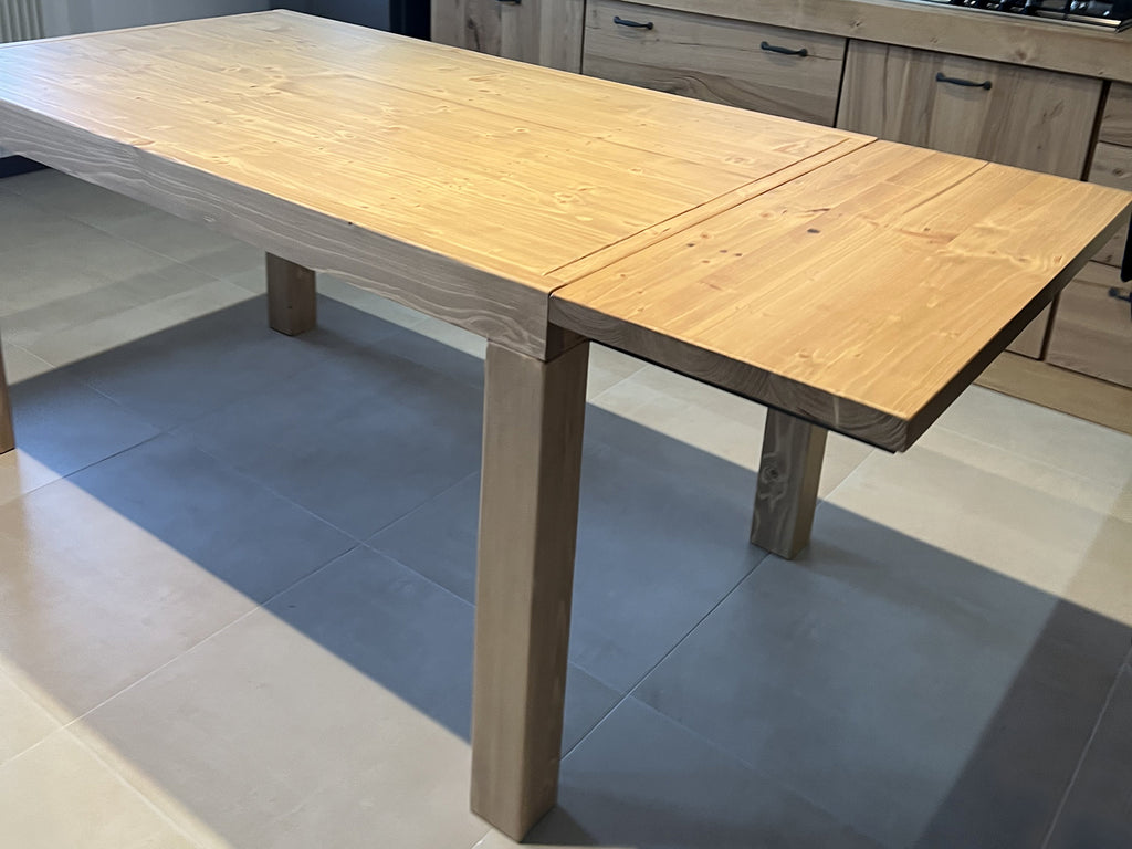 Tavolo da cucina e pranzo con 2 allunghe – Stile MODERNO | Top e gambe in legno massello di frassino | misure da chiuso e aperto 150(190-230)×90×H80 cm
