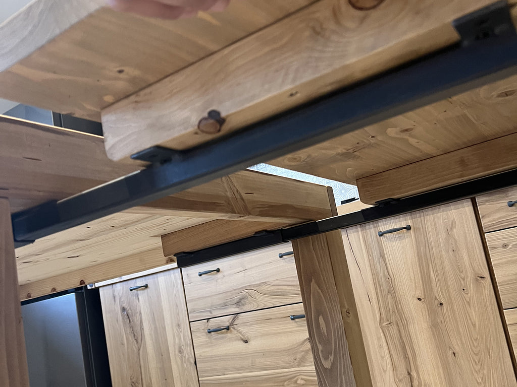 Tavolo da cucina e pranzo con 2 allunghe – Stile MODERNO | Top e gambe in legno massello di frassino | misure da chiuso e aperto 150(190-230)×90×H80 cm